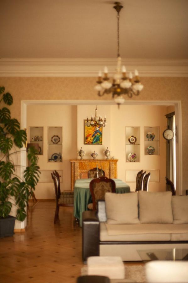 Neli & Zaal Guest House Telavi Exterior foto